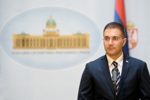  Nebojsa Stefanovic, Ministro del Interior.